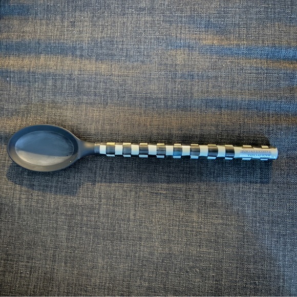 items around the house…kitchen - Picture 2 of 13